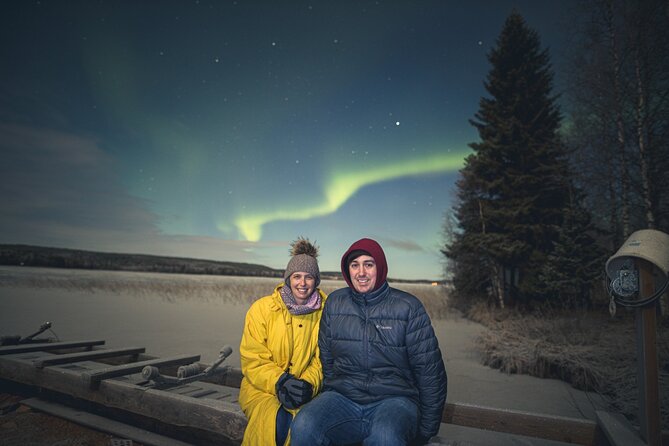 Northern lights hunting photo tour with bbq; small groups - Campfire food, hot drinks, and the wait