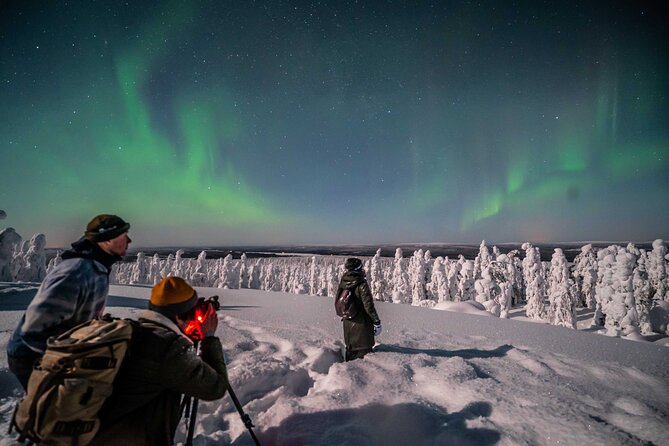 Northern Lights Hunting Photography Tour in Levi - What the photography help adds