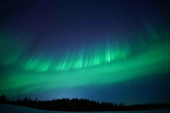 Northern Lights Hunting Photography Tour in Rovaniemi Finland - Taking your own Aurora photographs