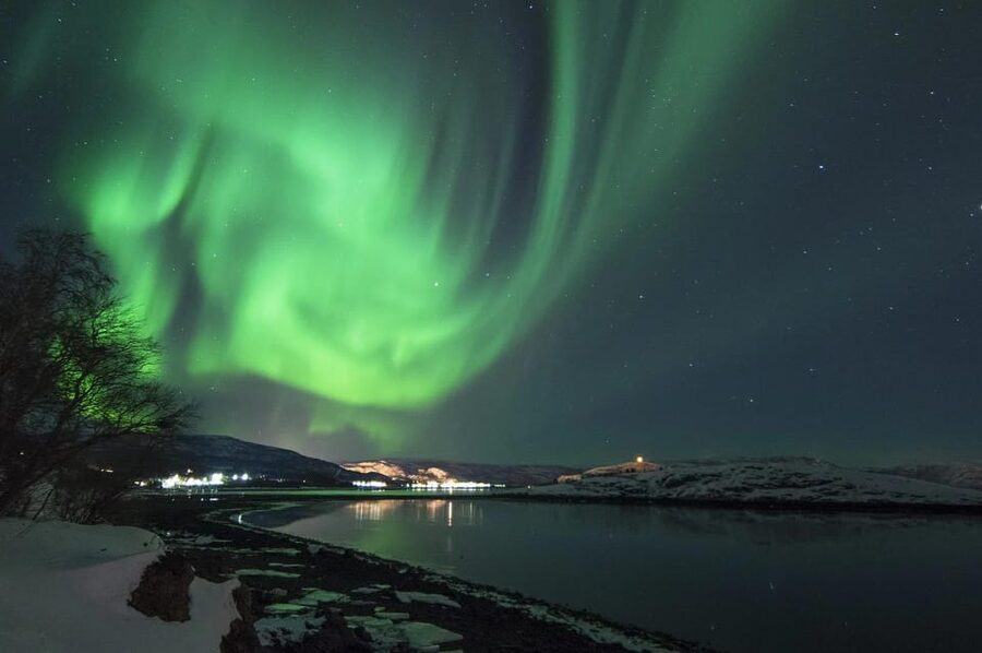 Northern Lights Hunting with Aurora Workshop - Starting with Aurora science at Xwander Basecamp