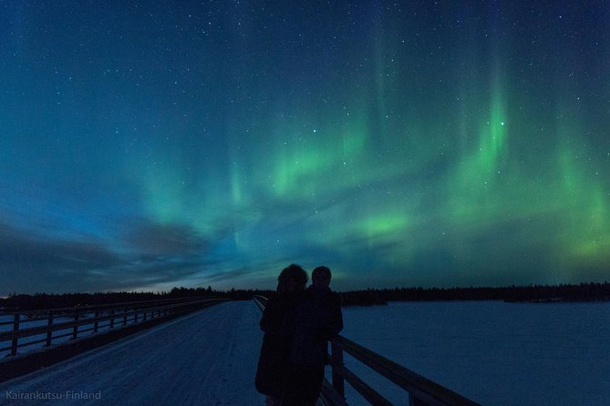 Northern lights hunting with car - What happens beside the campfire