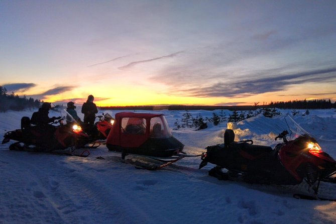 Northern Lights Night by Snowmobile (private tour) - Riding out from Rovaniemi at 7:30 pm