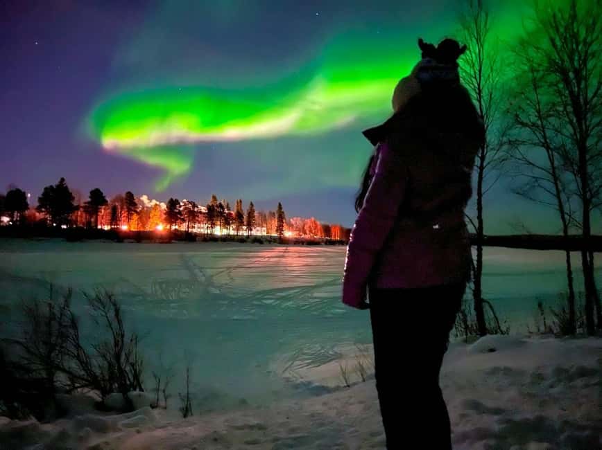 Northern lights private tour Rovaniemi - Leaving Rovaniemi’s city glow behind