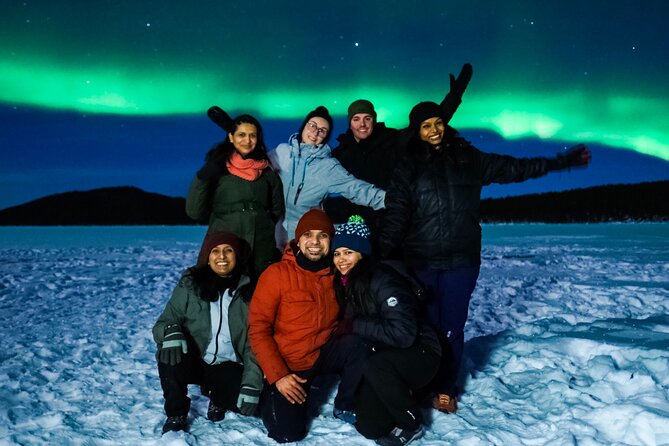 Northern Lights Rovaniemi: Guaranteed Viewing & Unlimited Mileage - Guides who make the waiting easier
