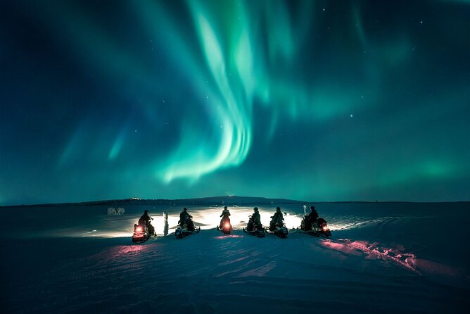Northern Lights Snowmobile Safari from Rovaniemi with Campfire Picnic - Choosing between a two-seater and solo snowmobile