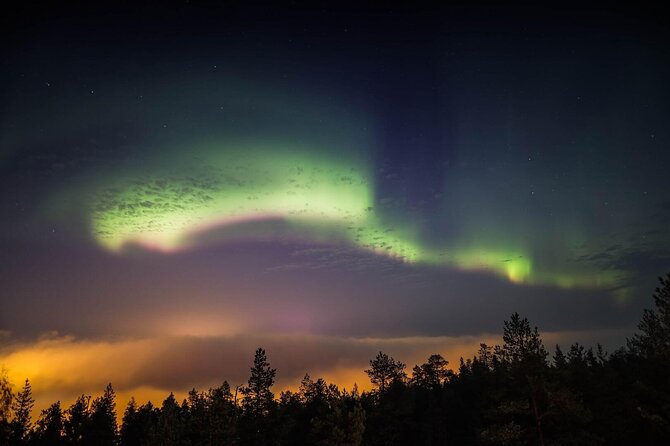 Northern Lights Tour with BBQ and drinks - Group size, age, and physical comfort