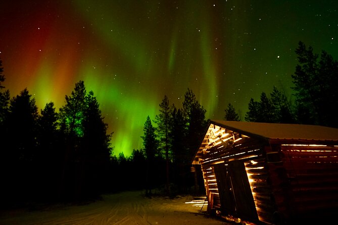 Northern Lights Trip to a Magical Place in Lapland - What the guides add to the evening