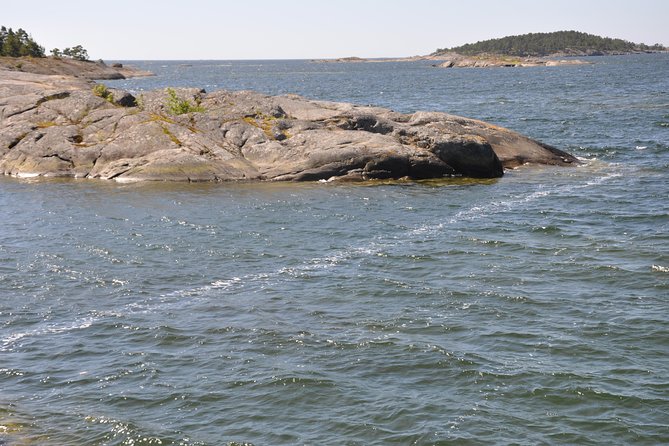 Private Boat Excursion into The Archipelago of Tammisaari - Why this boat trip is different from a standard sightseeing cruise
