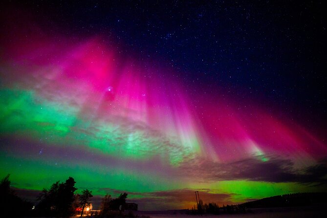 Private Group: Northern Lights Hunt 4x4 SUV with Aurora guarantee - Fire, food, and the Kota hut