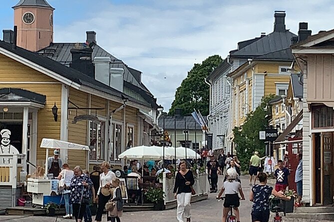 Private Helsinki Tour Highlights & Visit Porvoo City 1346 - Helsinki’s civic center at Senate Square