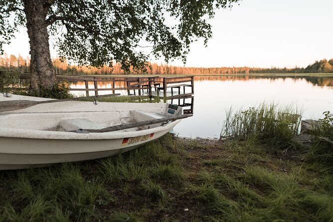 Private Lappish evening in the wilderness with traditional sauna and dinner - Local stories make the private format worthwhile