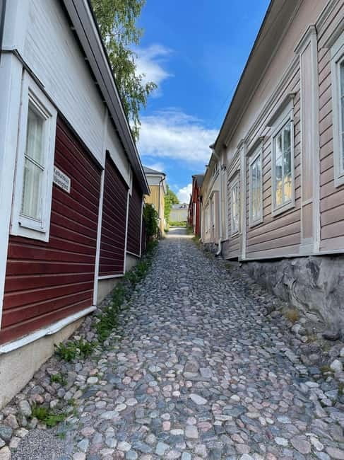Private Medieval Porvoo by Car from Helsinki - What the guides add to the visit