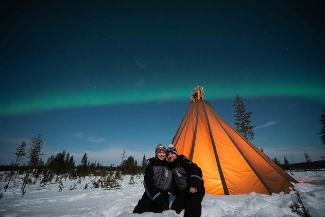 Private Northern Lights photography tour in Rovaniemi - A private chase through Lapland’s night
