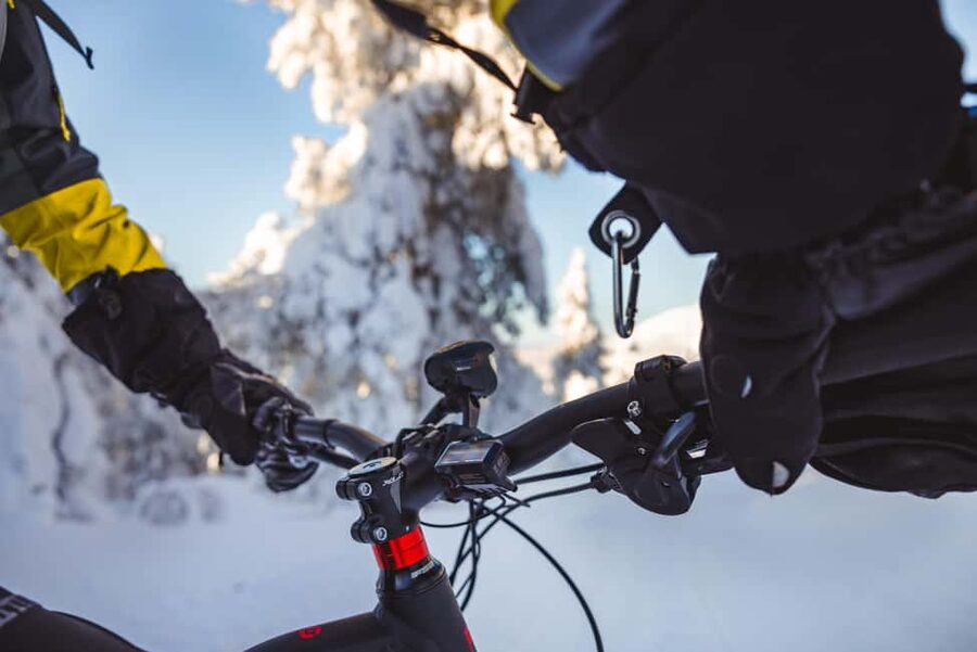 Pyhätunturi: Electric Fatbike Tour in Finnish Lapland - What the electric assistance feels like on uphill sections