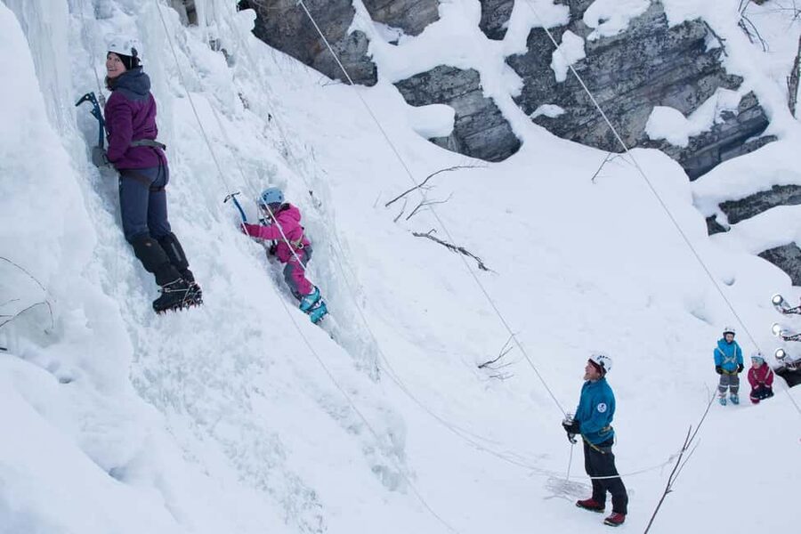 Pyhätunturi: Kid's Ice Climbing Adventure in Finnish Lapland - Climbing the child-friendly route at Tajukangas