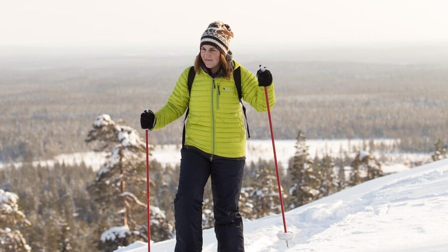Pyhätunturi: Scenic Snowshoeing Tour in Finnish Lapland - Learning the basics before heading uphill