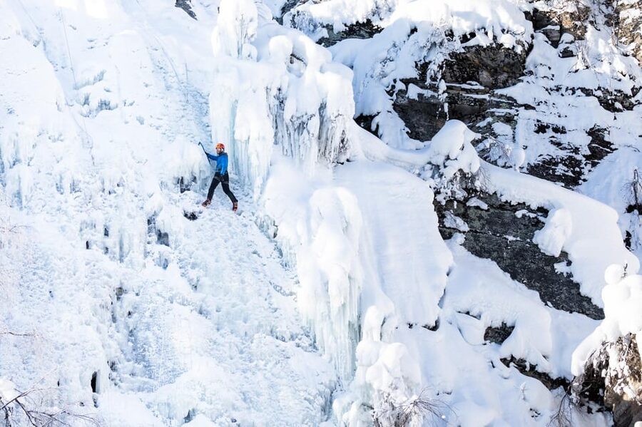 Pyhätunturi: Try Ice Climbing in Finnish Lapland - Two climbs up a wall higher than 20 meters