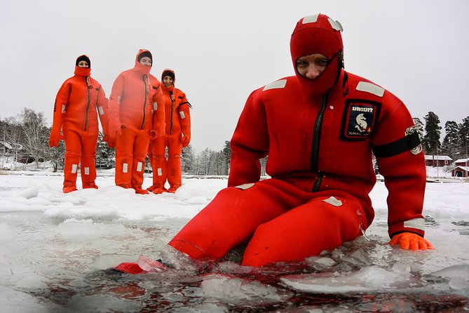 Redrib survival suit experience - The strange comfort of a survival suit