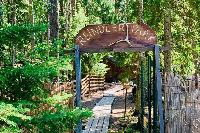 Reindeer Park & Horse Stables Safari - The real focus is reindeer, not a long Nuuksio hike