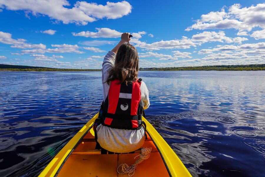 Rovaniemi: All-Day Canoe Adventure - Learning the canoe before leaving shore