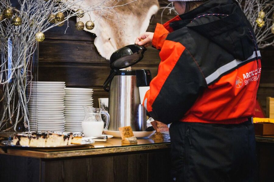 Rovaniemi: Arctic Circle Highlights by Snowmobile - Starting at Arctic Circle Snowmobile Park