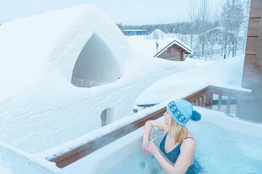 Rovaniemi: Arctic Snow Hotel Tour and Snow Sauna Experience - Key points to know before you book