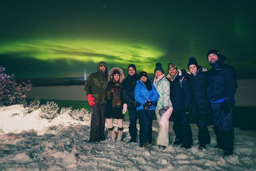 Rovaniemi: Aurora Borealis Tour - Photography help from guides who know the dark