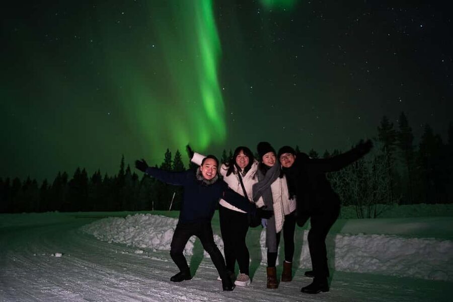 Rovaniemi: Aurora Hunt - Free Photos, 100% Guaranteed Refund - What the $104 price includes