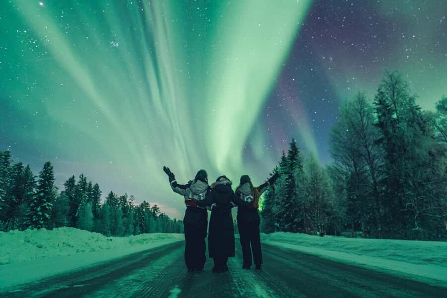 Rovaniemi: Discover the Northern Lights Photography Tour - Why this Rovaniemi aurora hunt feels different