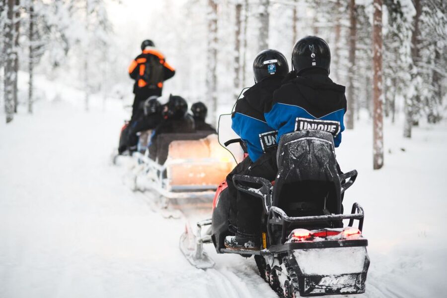Rovaniemi: Easy Snowmobile Safari - Starting near Santa Claus Village