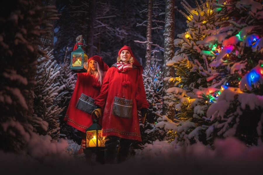 Rovaniemi: Elf Hat Academy in Santa's Village - Cookie decorating and the elf mark