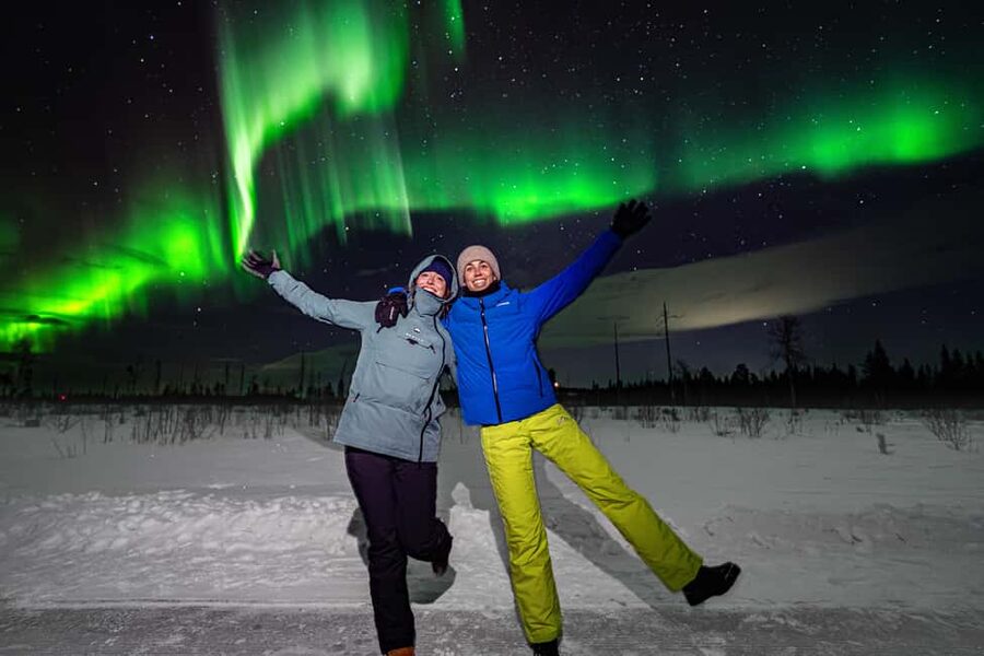 Rovaniemi: Guaranteed Northern Lights Tour with Photos - Pickup in Rovaniemi and the first hours on the road