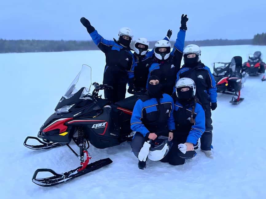 Rovaniemi: Guided Wilderness Snowmobile Safari & Barbeque - Safety training before the engines start