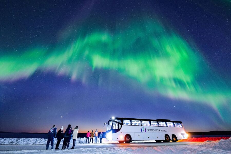 Rovaniemi: Hunting Northern Lights Bus Tour - How the 2.5-hour hunt works