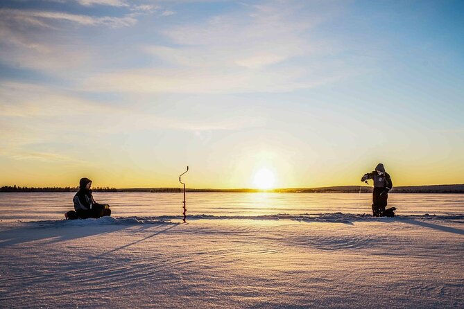 Rovaniemi: Ice Fishing from Private Lakefront Property & BBQ - The barbecue is more than a meal break