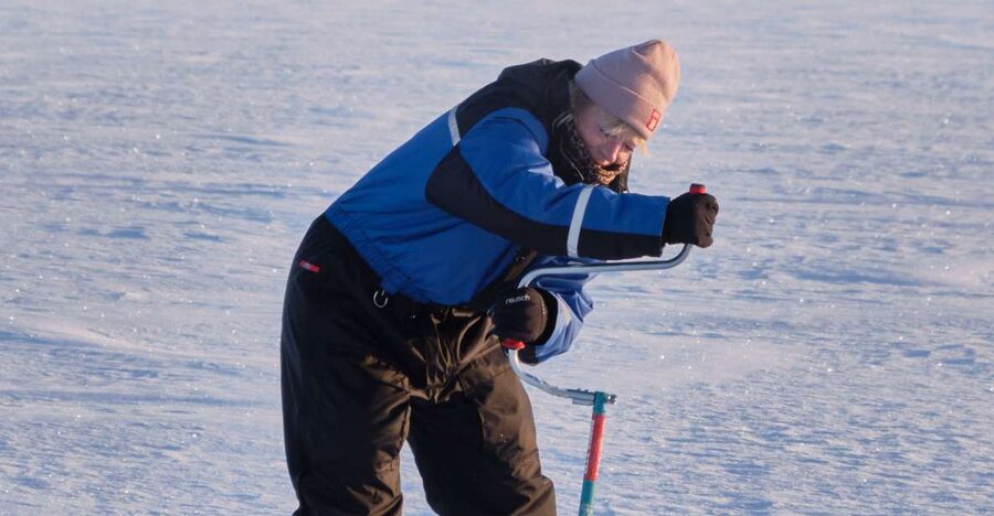 Rovaniemi: Ice-Fishing like a Finn - Timing your return from Apukka