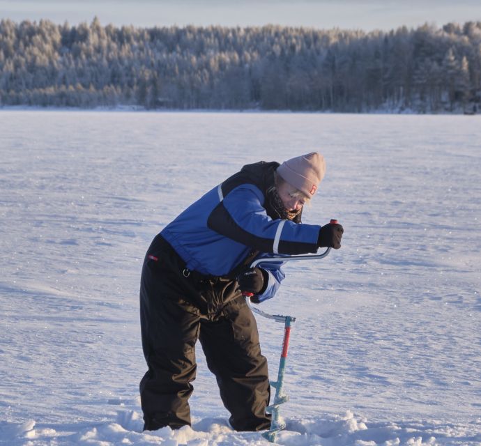 Rovaniemi: Ice-Fishing like a Finn - Getting dressed for the frozen lake