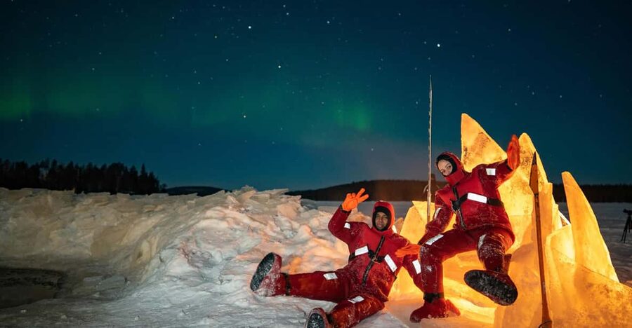 Rovaniemi: Ice Floating in Forest Lake with Aurora Borealis - Practical clothing advice for a comfortable float