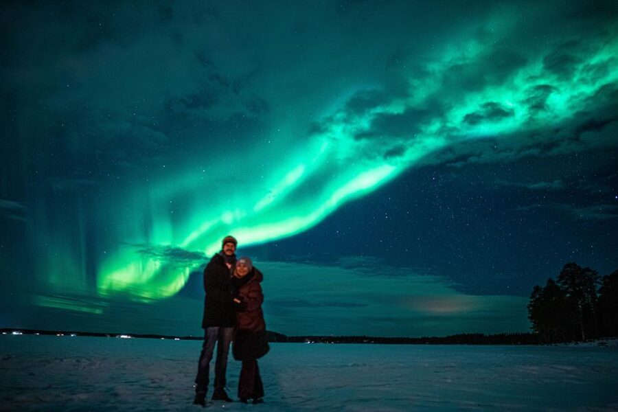 Rovaniemi: Night Sky lappish Barbecue - Learning about the aurora beside the fire