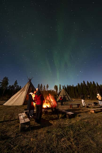 Rovaniemi: Northern Lights Photography Tour & BBQ - Leaving Rovaniemi for darker skies