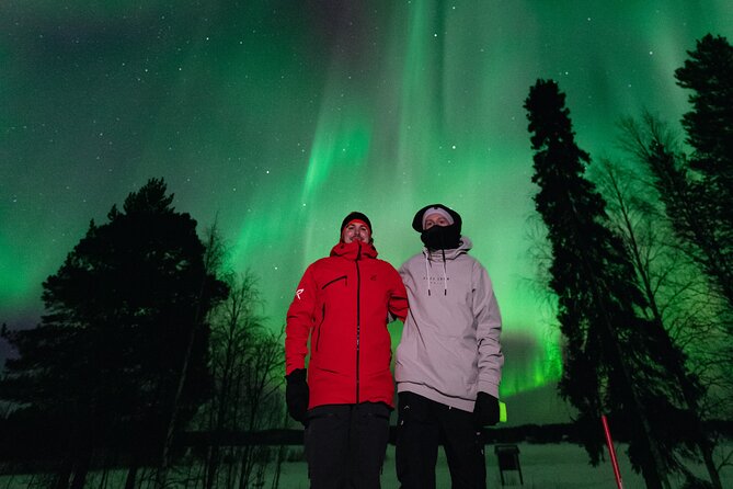 Rovaniemi: Northern Lights Pro Guaranteed - Unlimited (PRIVATE) - Timing, pickup, and practical planning