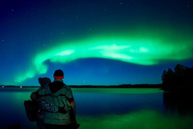 Rovaniemi: Private Aurora Tour with Guaranteed Sightings - Eight hours of moving, waiting, and watching