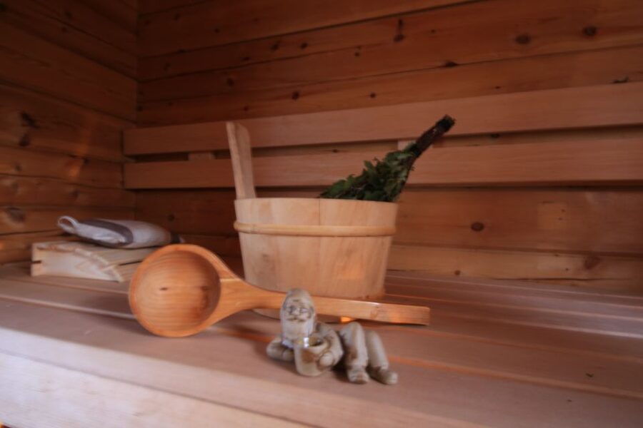 Rovaniemi: Private Sauna, Jacuzzi and Dinner - What the Finnish sauna routine feels like