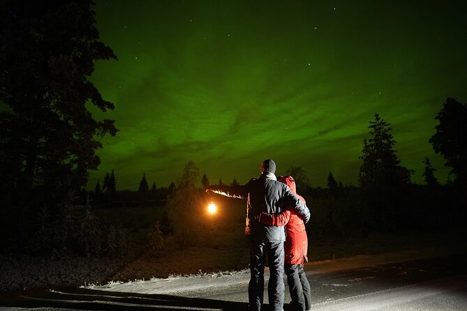 Rovaniemi – Real Northern Lights Hunting Experience (Small Group) - The Sweden option and what to pack
