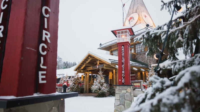 Rovaniemi: Reindeer, Huskies & Santa Claus Village - Clothing, transport, and the cold