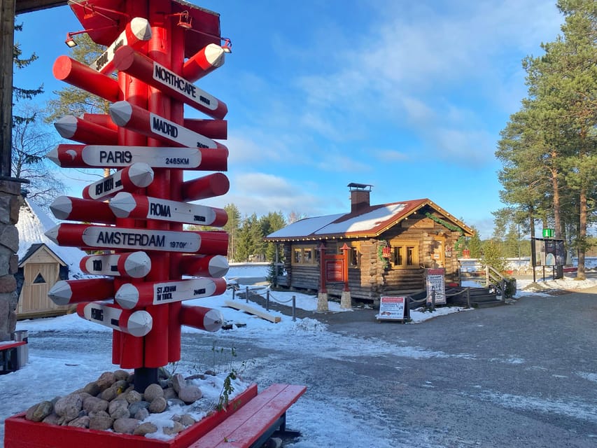 Rovaniemi: Santa Claus Village and Husky sledge/guided tour - Meeting Santa and managing the photo queue