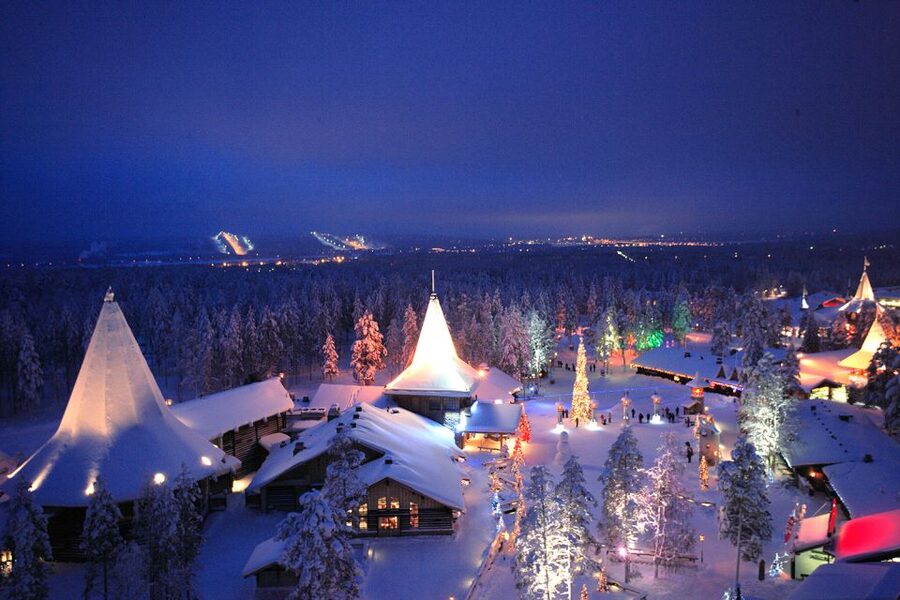 Rovaniemi: Santa Claus Village Visit with Hotel Pickup - Sending mail from Santa’s Post Office