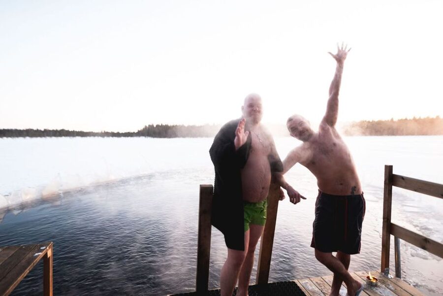 Rovaniemi: Sauna & Ice Swimming Tour with Dinner and Aurora - Practical details that make the evening easier
