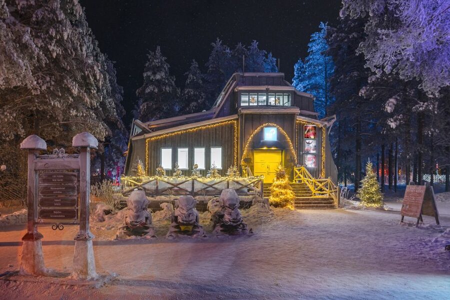 Rovaniemi: Search for Northern Lights Snowmobiling Trip - Searching for the northern lights without false promises