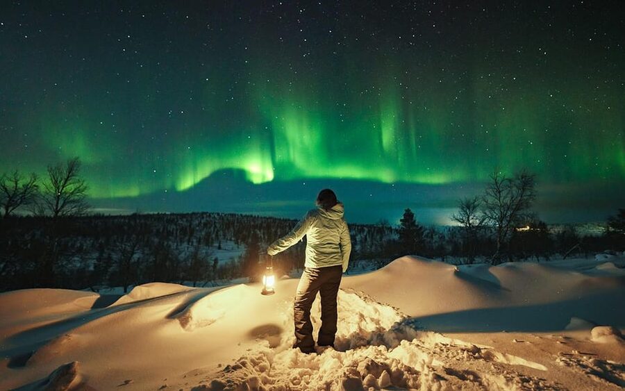 Rovaniemi: Small Group Aurora Hunt-full money back guarantee - Leaving Rovaniemi in a group of eight